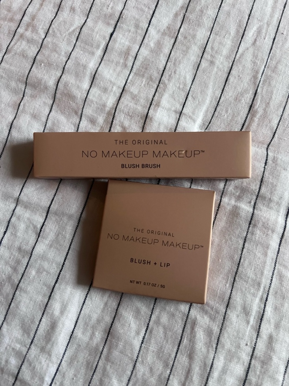 3/$100 ☀️— BNIB Original No Makeup Lip + Cheek Blush in Peach + Blush Brush